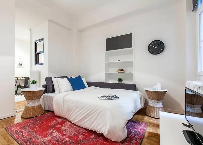 Central Apartment In Syntagma