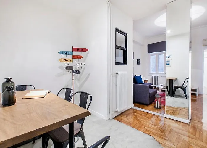 Central Apartment In Syntagma